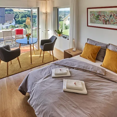 Apartment Oase Mit Sonnenterasse & Aussicht *